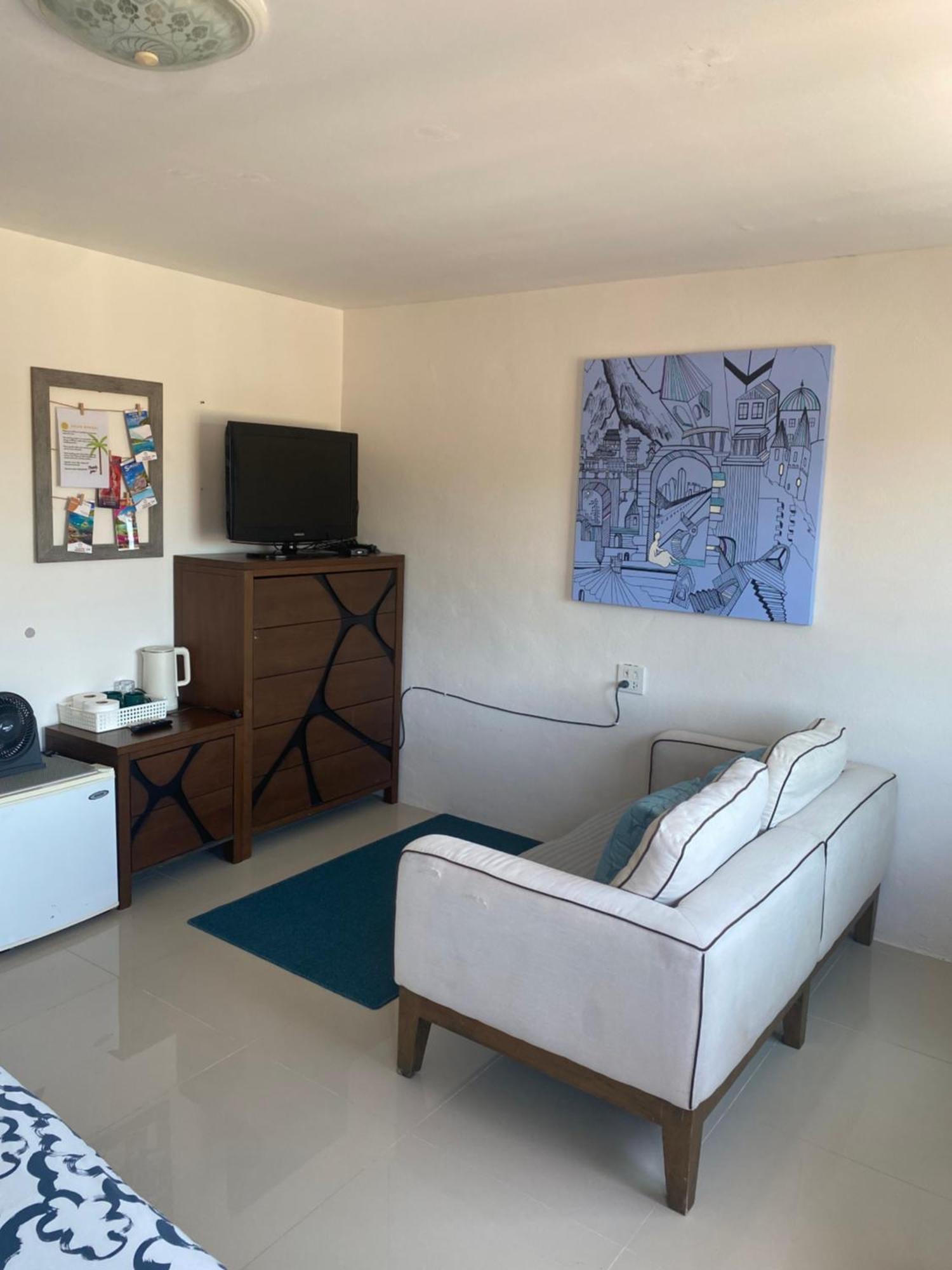 English Owned Homestay And Yoga Chalong Eksteriør bilde