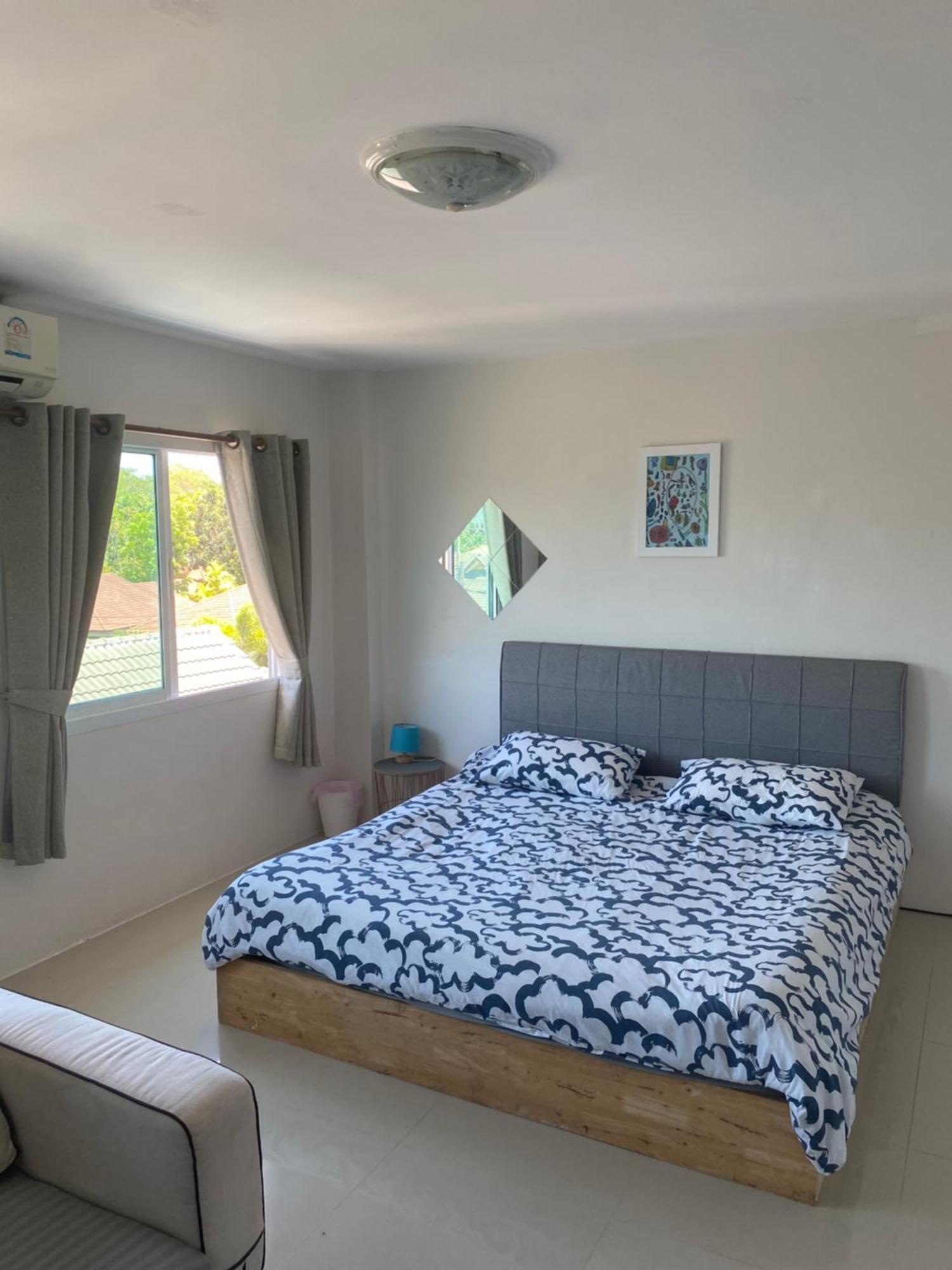 English Owned Homestay And Yoga Chalong Eksteriør bilde